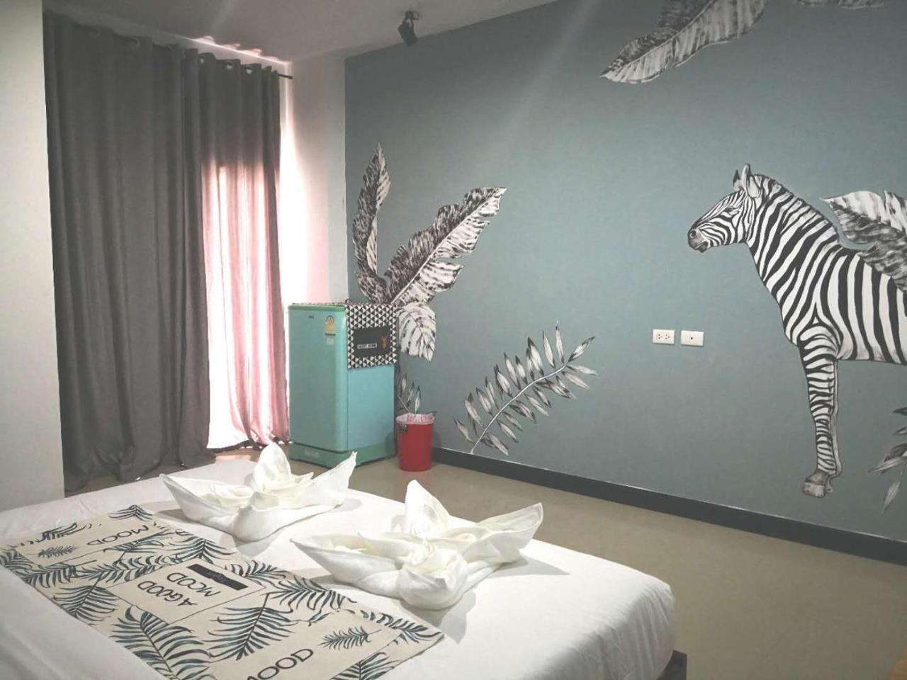 Shanmen Art House Phuket Patong Extérieur photo