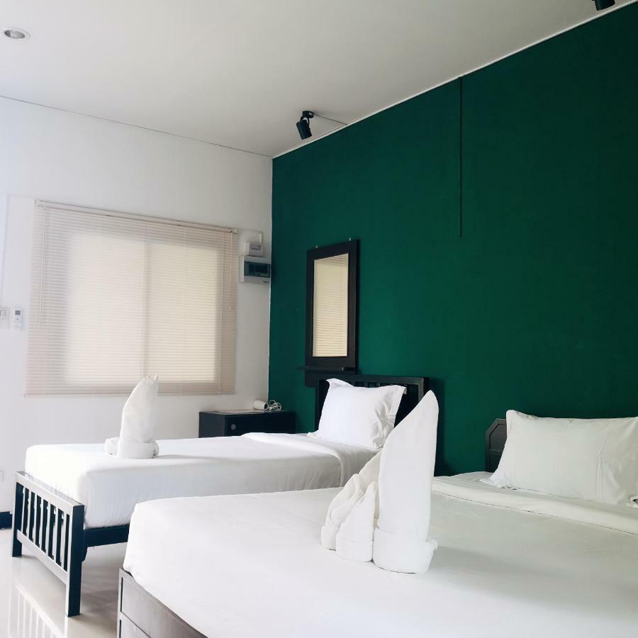 Shanmen Art House Phuket Patong Extérieur photo