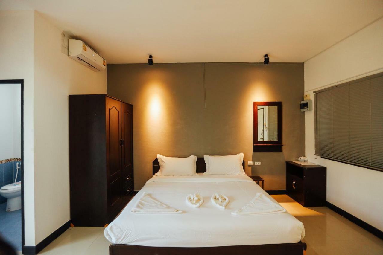 Shanmen Art House Phuket Patong Extérieur photo